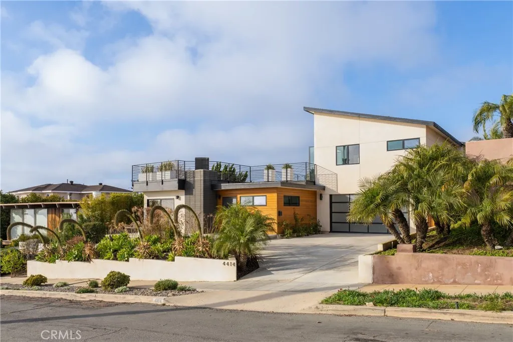 https://cdn.realtyfeed.com/cdn/127/306371718/8e75c5d0385bcccf4950dde3f447fc60.webp