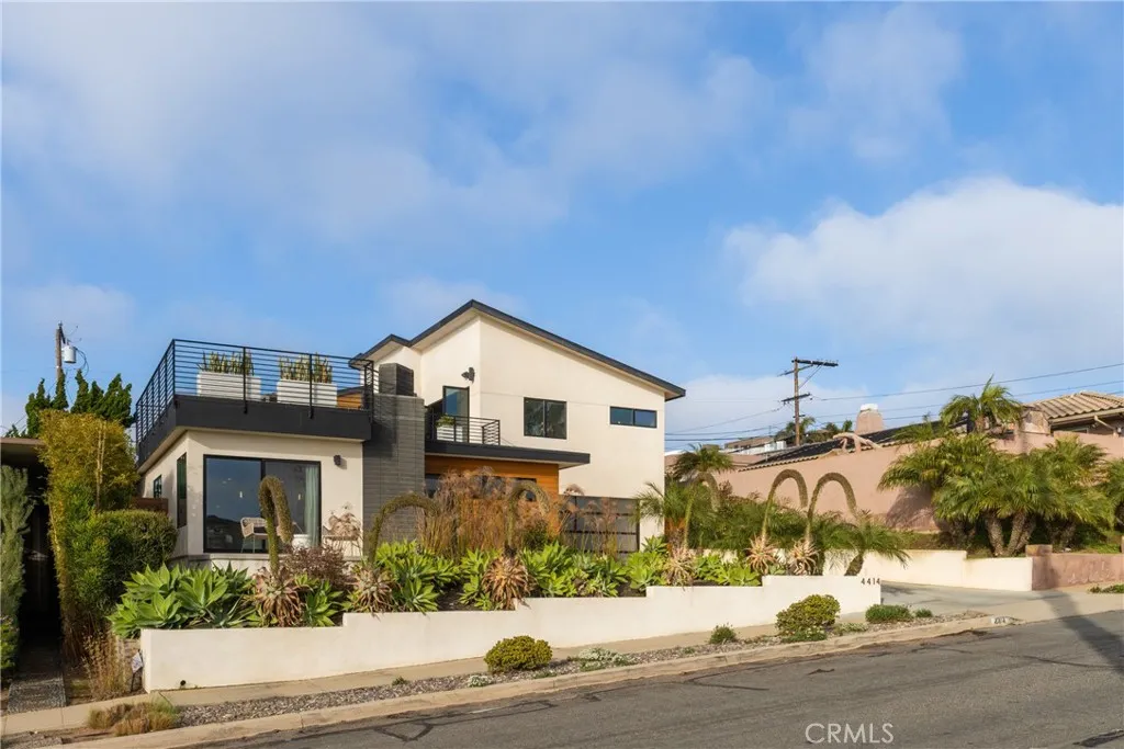 https://cdn.realtyfeed.com/cdn/127/306371718/b7aa83f44d87ce748b6ac2f2939b4ba4.webp