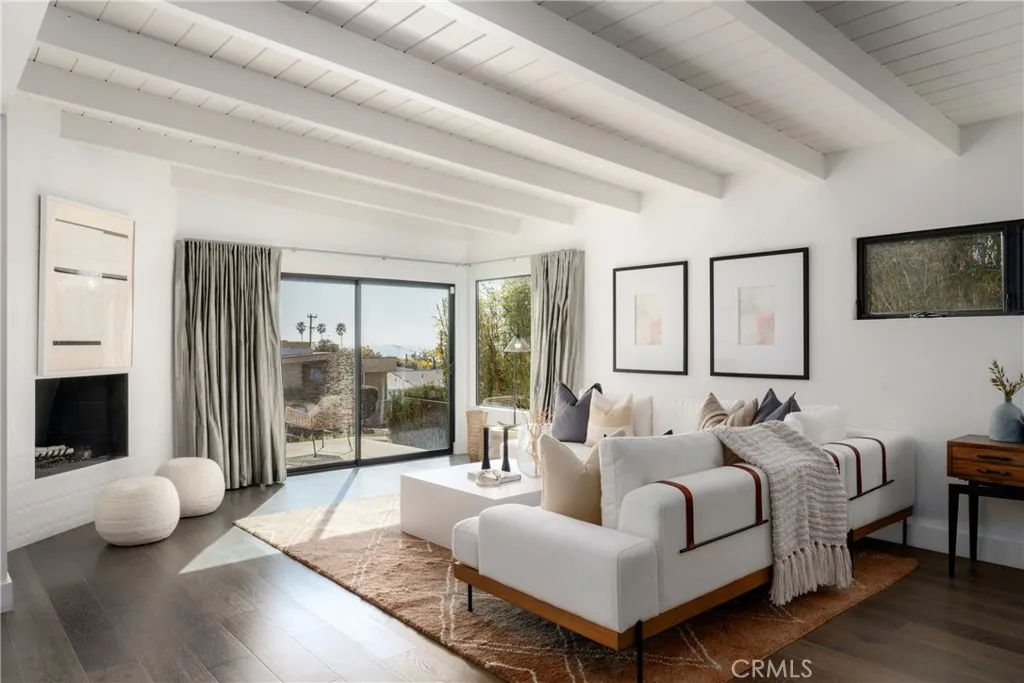 https://cdn.realtyfeed.com/cdn/127/306371718/d2e3cdc45826e7982d422984ef8a8657.webp
