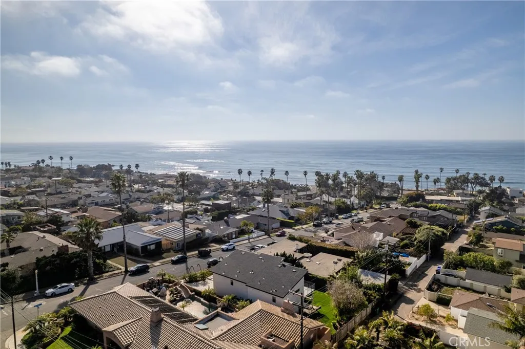 https://cdn.realtyfeed.com/cdn/127/306371718/f62e14fbbe50ec5e28e961daff08cfdf.webp