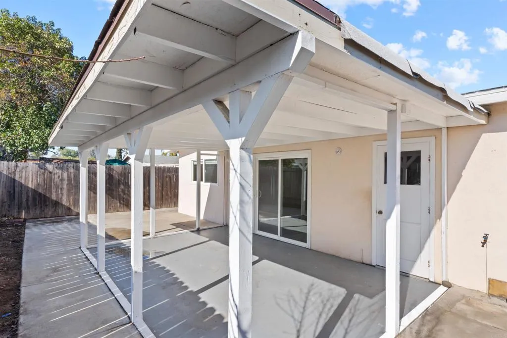 https://cdn.realtyfeed.com/cdn/127/306371727/1474c937e92c3bcf03bff683726db719.webp
