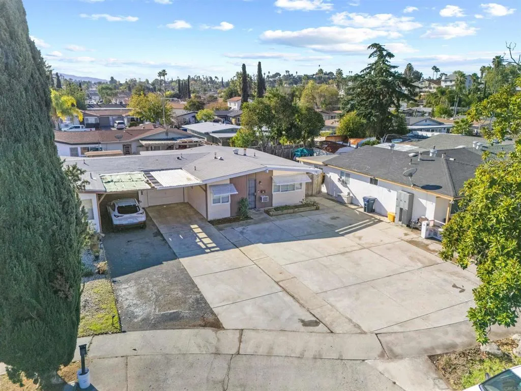 https://cdn.realtyfeed.com/cdn/127/306371727/52b486b50f3803851c51328bcb855085.webp