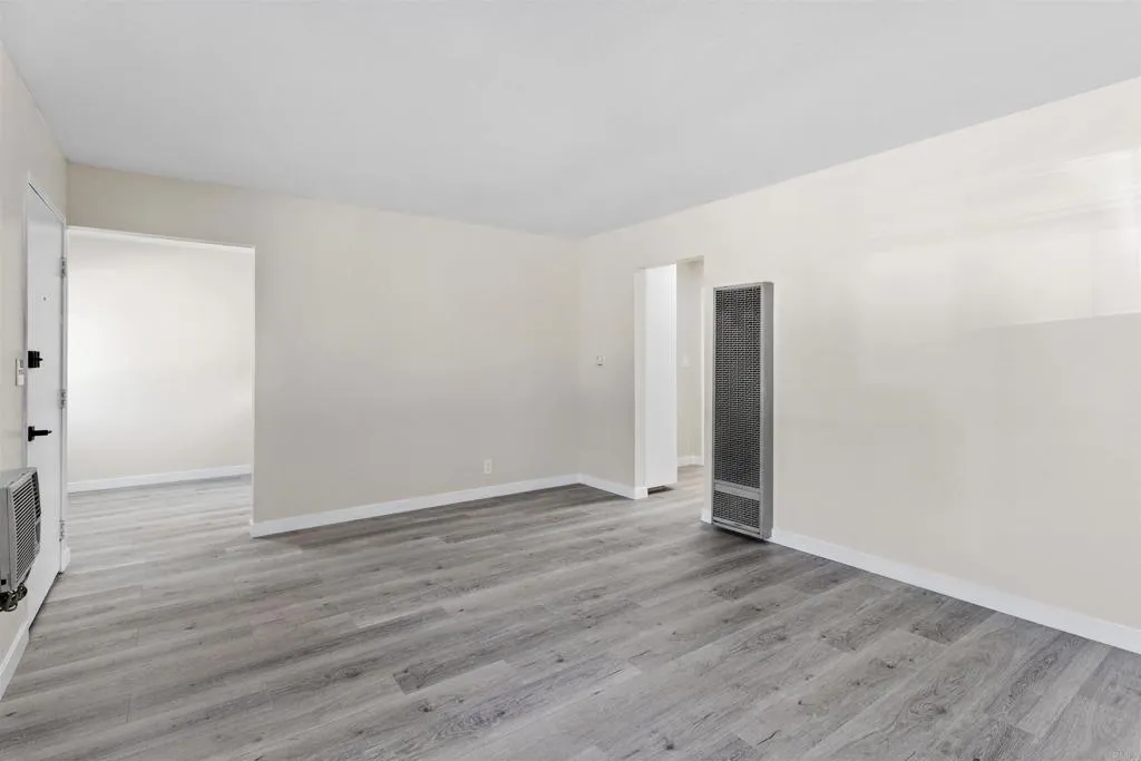 https://cdn.realtyfeed.com/cdn/127/306371727/81d586e54d3dd3195134d5a696d158dc.webp