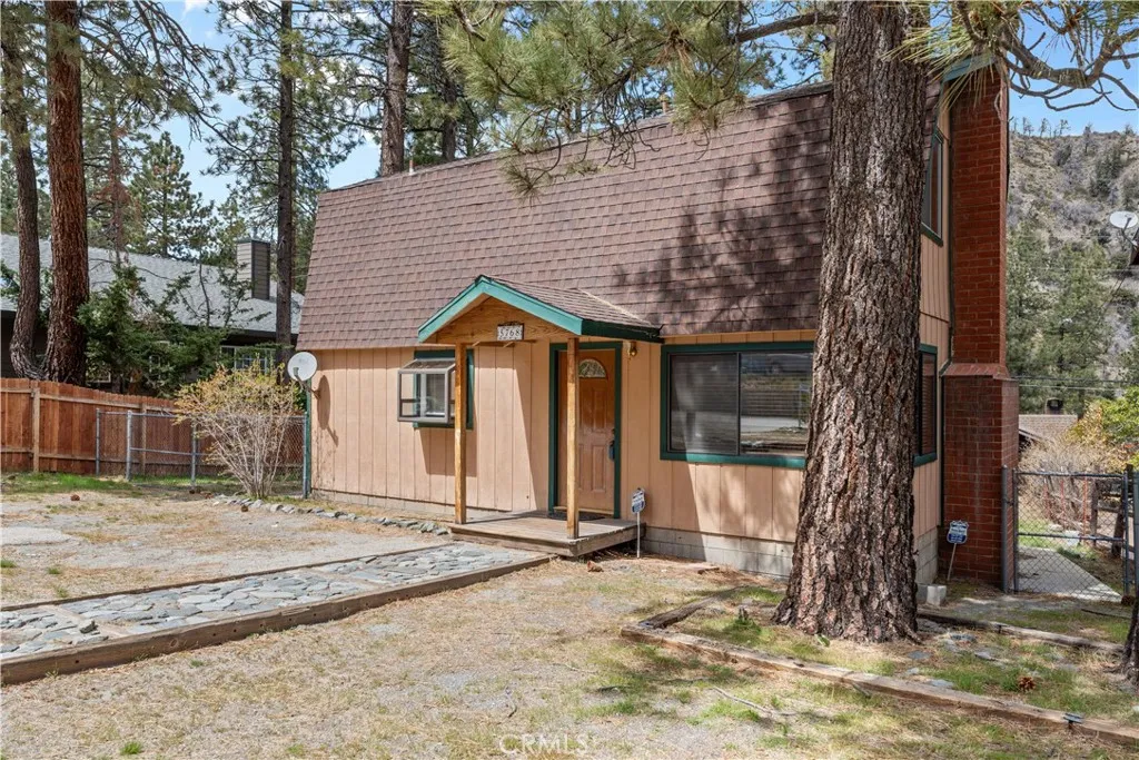 5768 Heath Creek Drive, Wrightwood, Ca 92397 - Photo 4 of 19, Wrightwood, CA