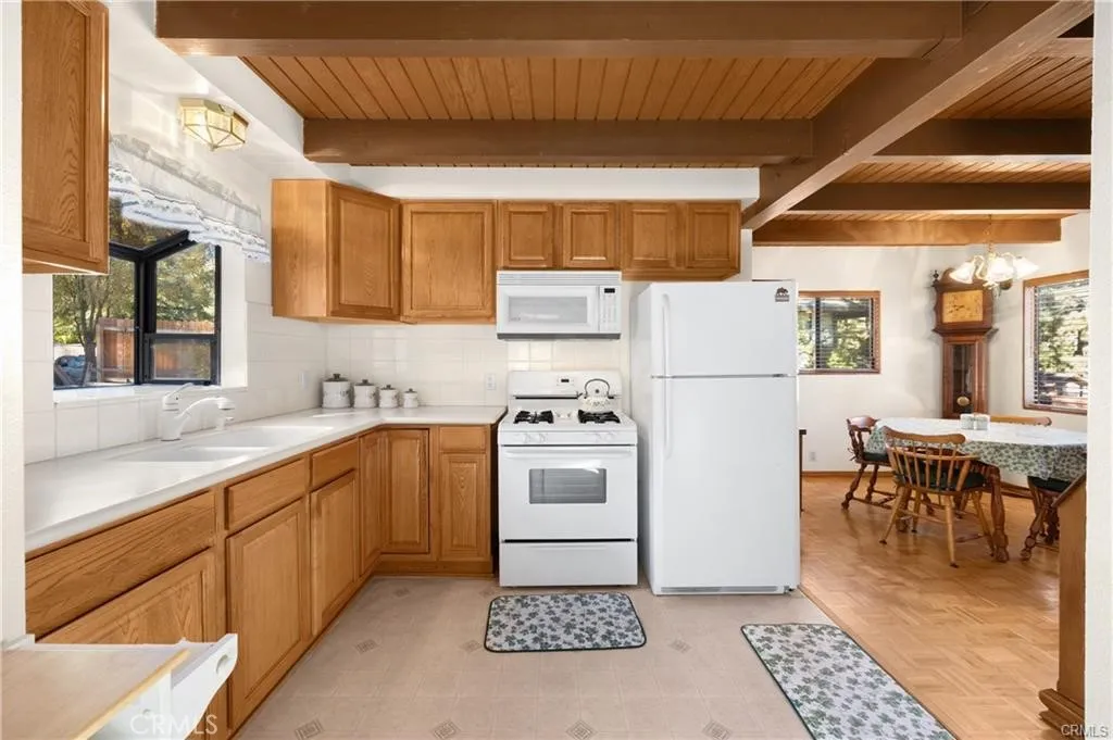 5768 Heath Creek Drive, Wrightwood, Ca 92397 - Photo 2 of 19, Wrightwood, CA