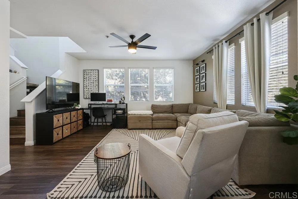 Photo #2: PTP2501371 Listing 