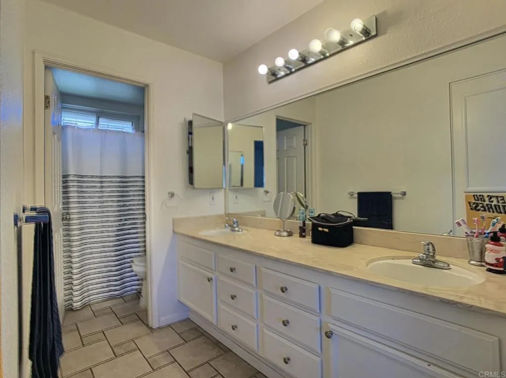 https://cdn.realtyfeed.com/cdn/127/306372309/0188469a12b1df36eb534f2bda7b917d.webp