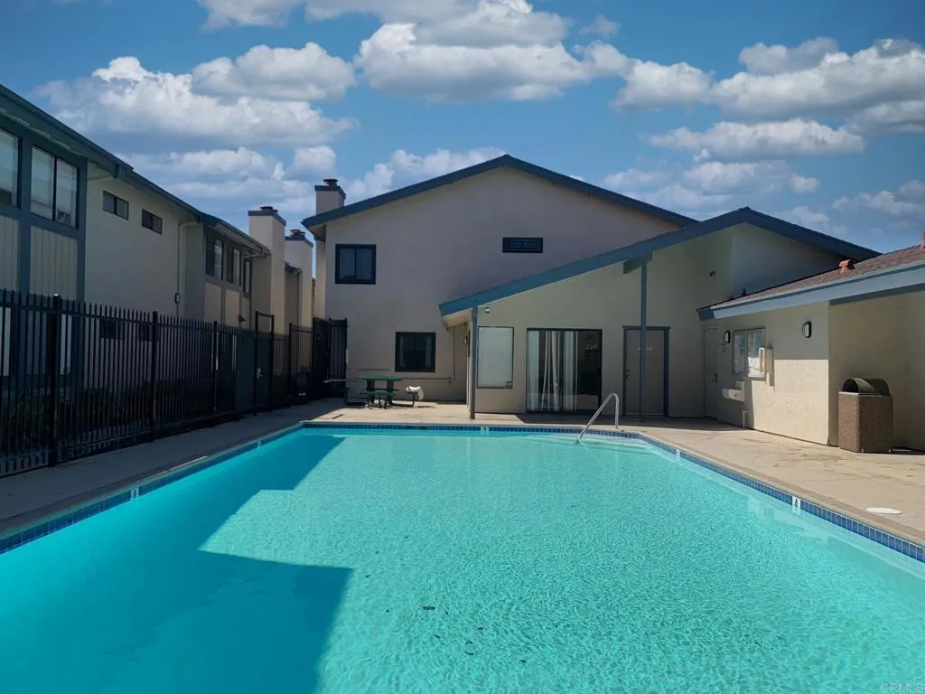 https://cdn.realtyfeed.com/cdn/127/306372309/4559af4d7d6e8c1192fc1f98c69922df.webp