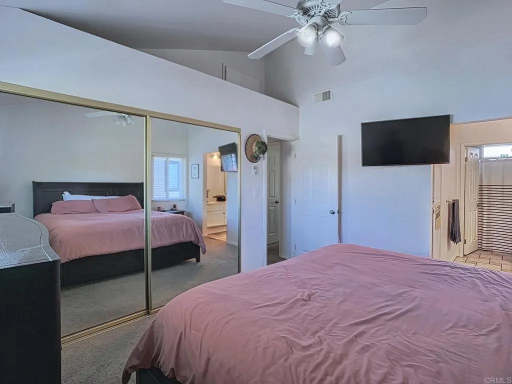https://cdn.realtyfeed.com/cdn/127/306372309/8eb8eb5d82ffba5b96dbd7bb04d62c2b.webp