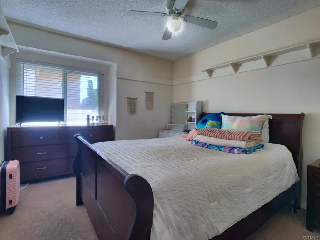 https://cdn.realtyfeed.com/cdn/127/306372309/d5a8fcc973e53eb5b7aee05cf130e4fe.webp