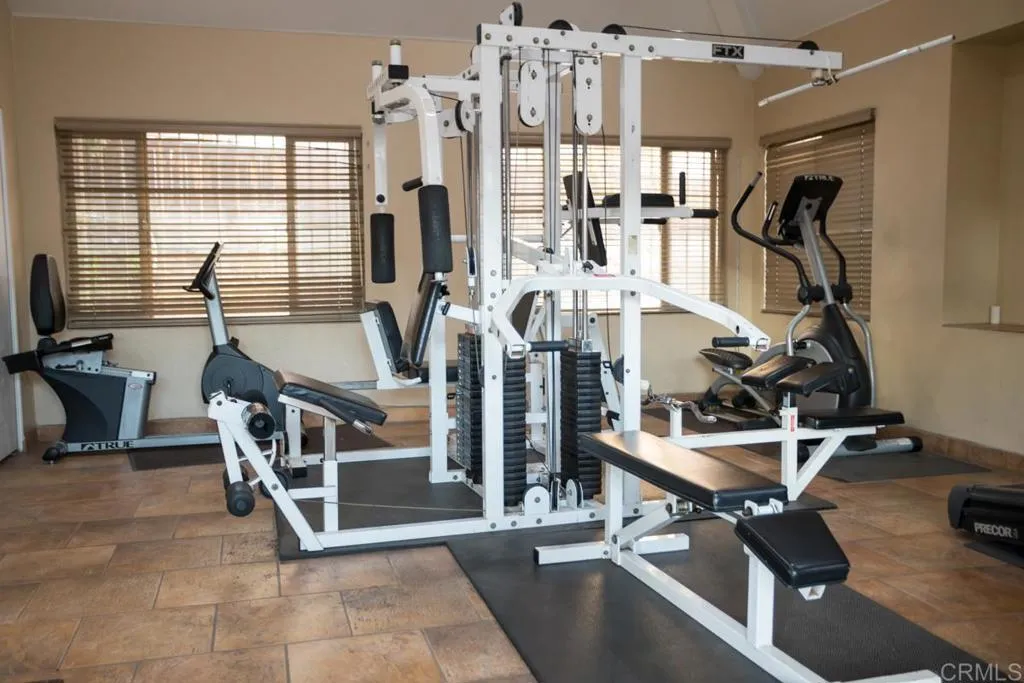 https://cdn.realtyfeed.com/cdn/127/306372662/b86ba9c5790ec78dedd0f80f8fa0e32a.webp