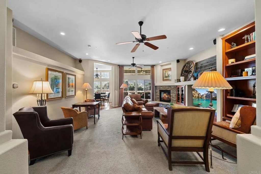 https://cdn.realtyfeed.com/cdn/127/306372717/d1f087cad062de3fc039340d7429be02.webp