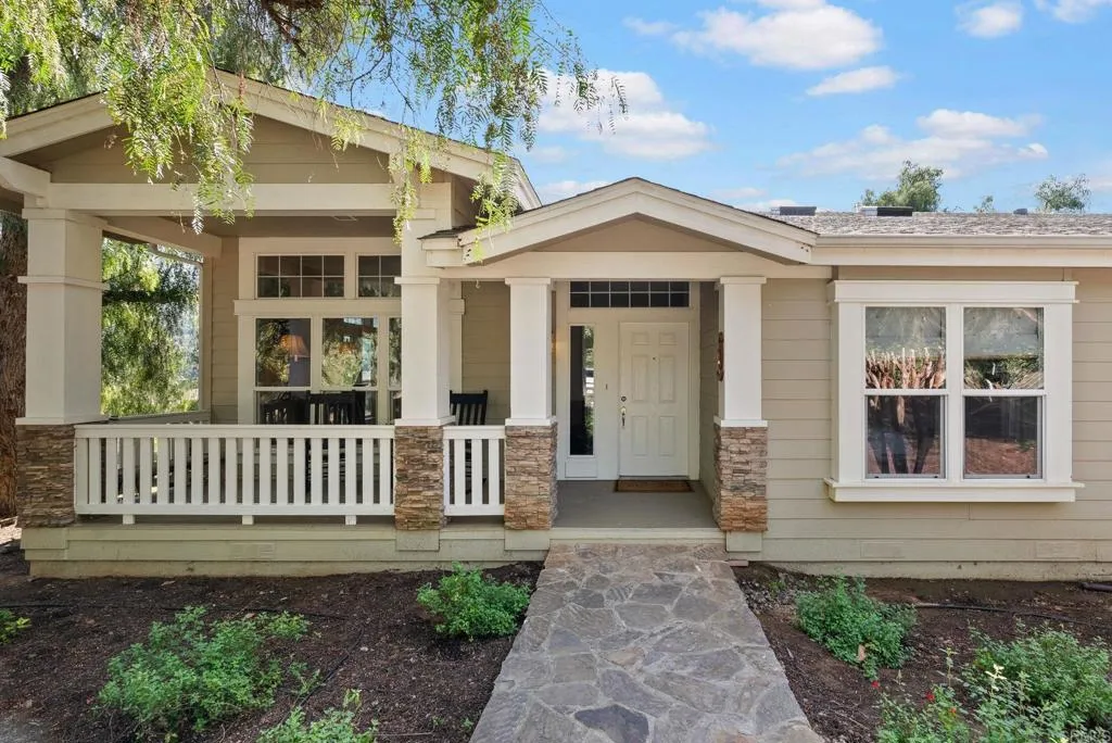 https://cdn.realtyfeed.com/cdn/127/306372717/f13f6aa1fb6bd6959c61fbeb99613e02.webp