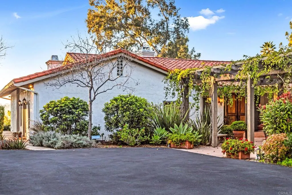 https://cdn.realtyfeed.com/cdn/127/306373771/1f531b526f00fb1394d0f4be2040d420.webp