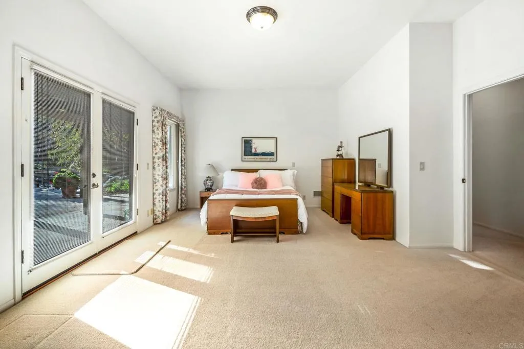 https://cdn.realtyfeed.com/cdn/127/306373771/22c94372008d964487164d3695336504.webp