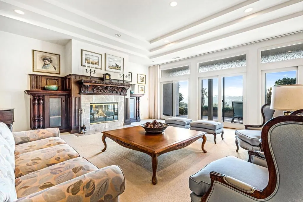 https://cdn.realtyfeed.com/cdn/127/306373771/2a1bafe0699b2f4879232935cb8da631.webp