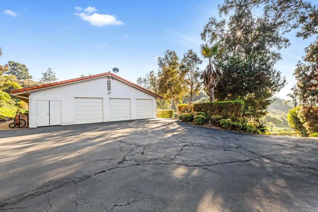 https://cdn.realtyfeed.com/cdn/127/306373771/3075983f5f2dc93362731538f3e5f0f0.webp