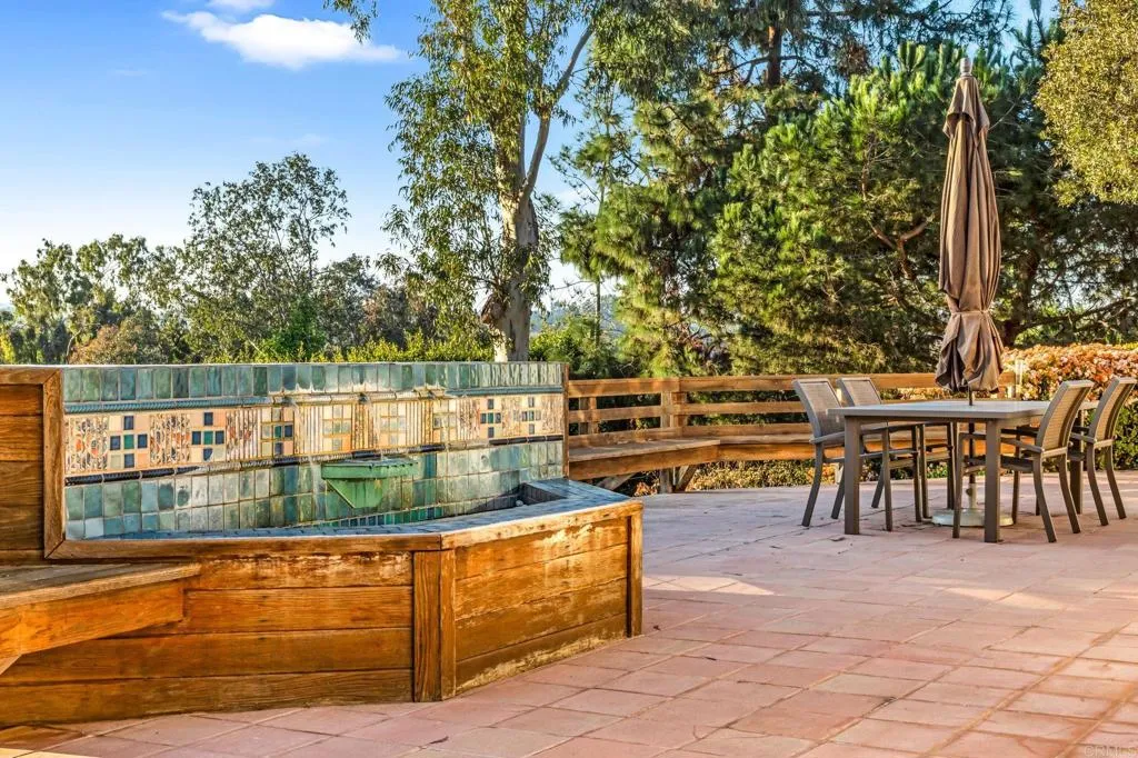 https://cdn.realtyfeed.com/cdn/127/306373771/461131028bf782fb76aa4760c94b3b16.webp
