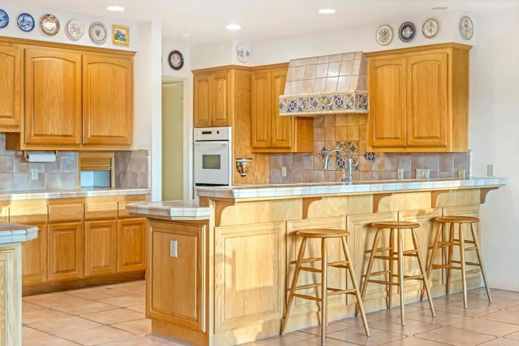 https://cdn.realtyfeed.com/cdn/127/306373771/5f5b94877d385945961e6e0cde3ea407.webp