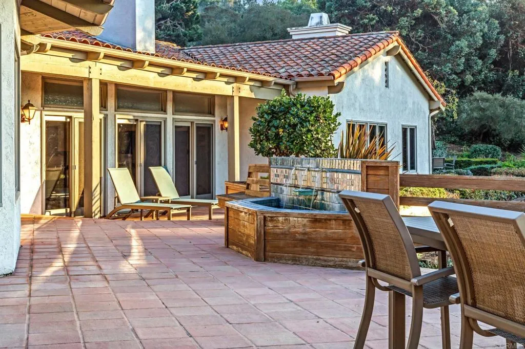 https://cdn.realtyfeed.com/cdn/127/306373771/8e17f25028b813a895b25967ac5eac9f.webp