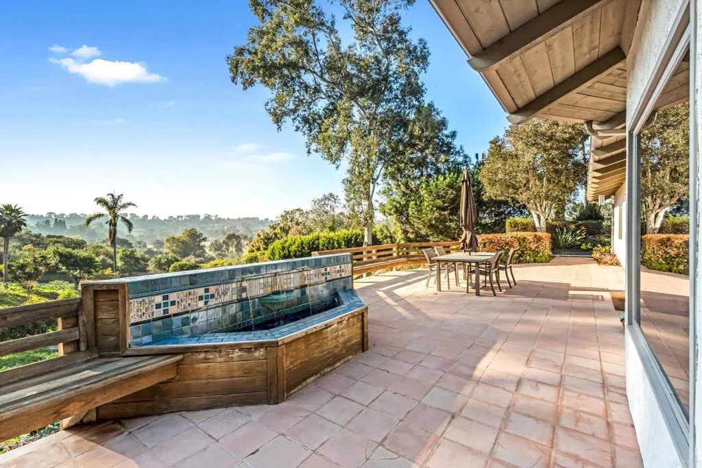 https://cdn.realtyfeed.com/cdn/127/306373771/c7defa7c5ba8e0eba02d0e51011d5a50.webp