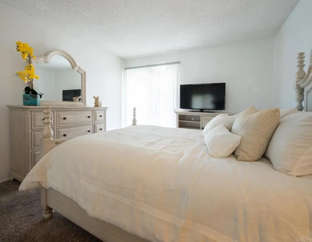 https://cdn.realtyfeed.com/cdn/127/306373780/0b35af200e731c5bae5b63fa8a599592.webp
