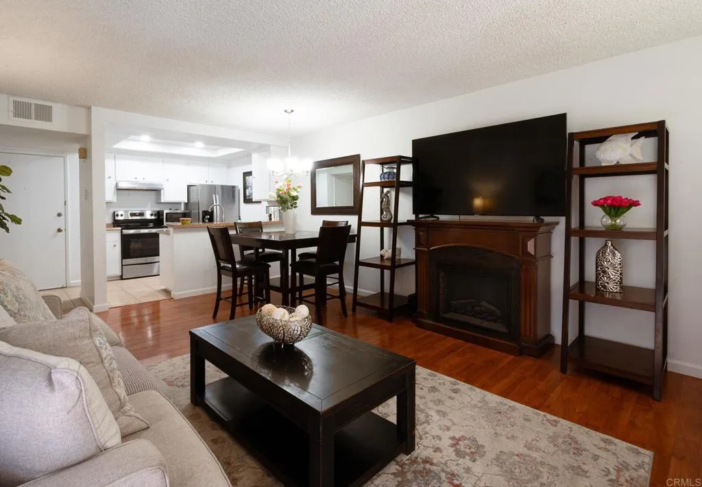Photo #4: NDP2501801 Listing 