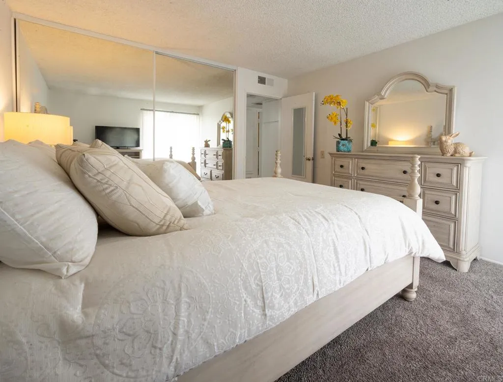 https://cdn.realtyfeed.com/cdn/127/306373780/fc9fe299100627953b04e75cedc7de90.webp