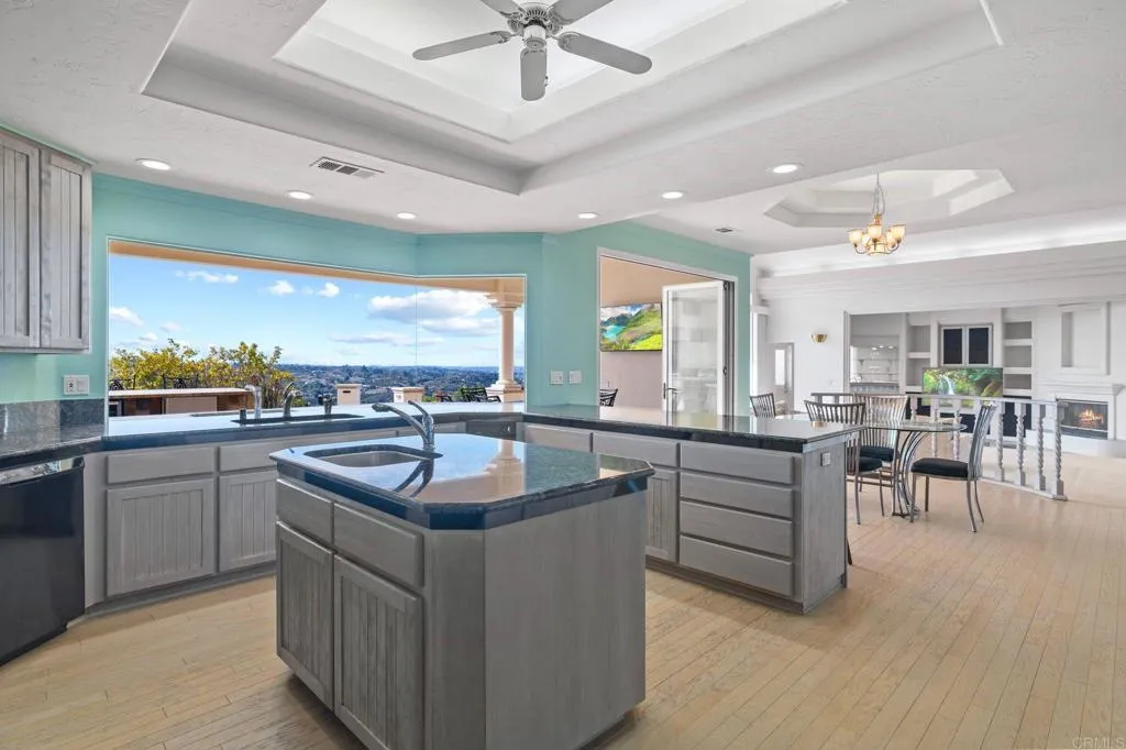 https://cdn.realtyfeed.com/cdn/127/306373980/215e6e7395e3358064499a7395390ed0.webp