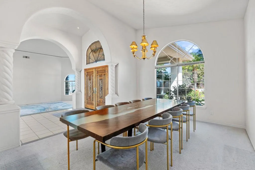 https://cdn.realtyfeed.com/cdn/127/306373980/69652254c71b890b4c163a7d4778f7d2.webp