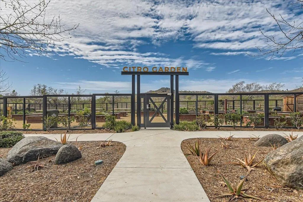 Photo #37: PTP2501448 Listing: Photo #37
