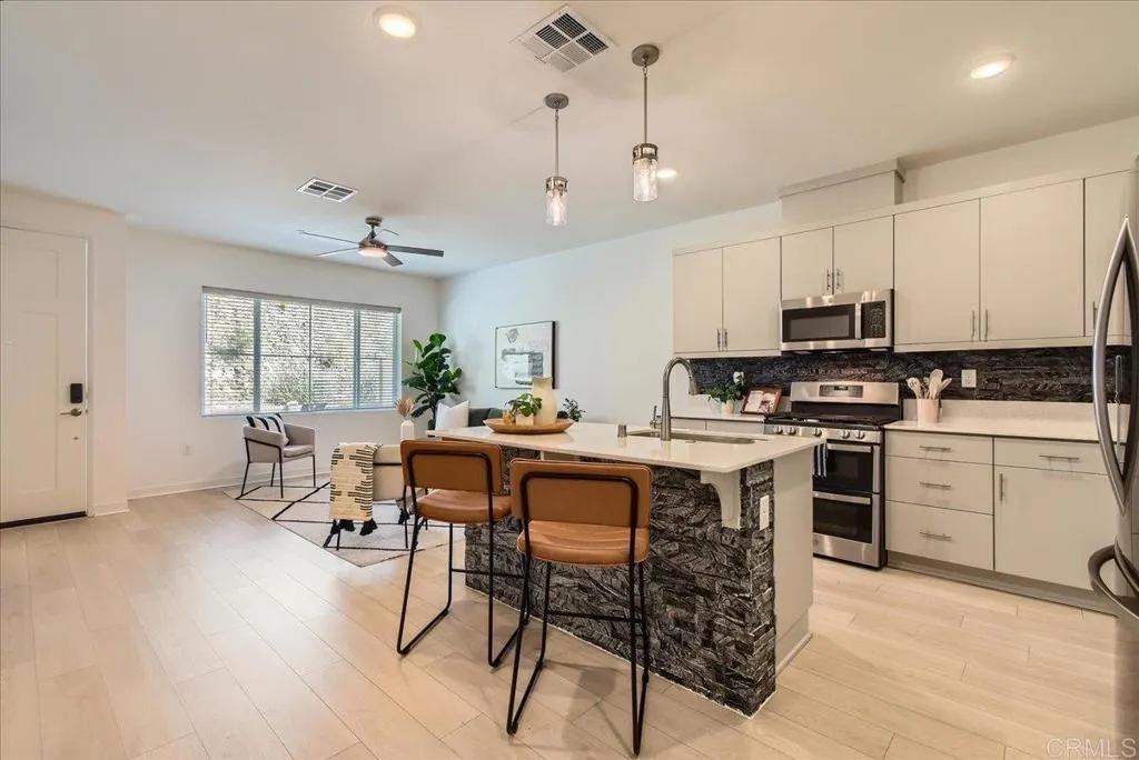 Photo #6: PTP2501448 Listing 
