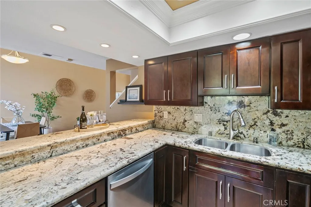 https://cdn.realtyfeed.com/cdn/127/306374249/182cb5389c127add821c507f4166e7f8.webp