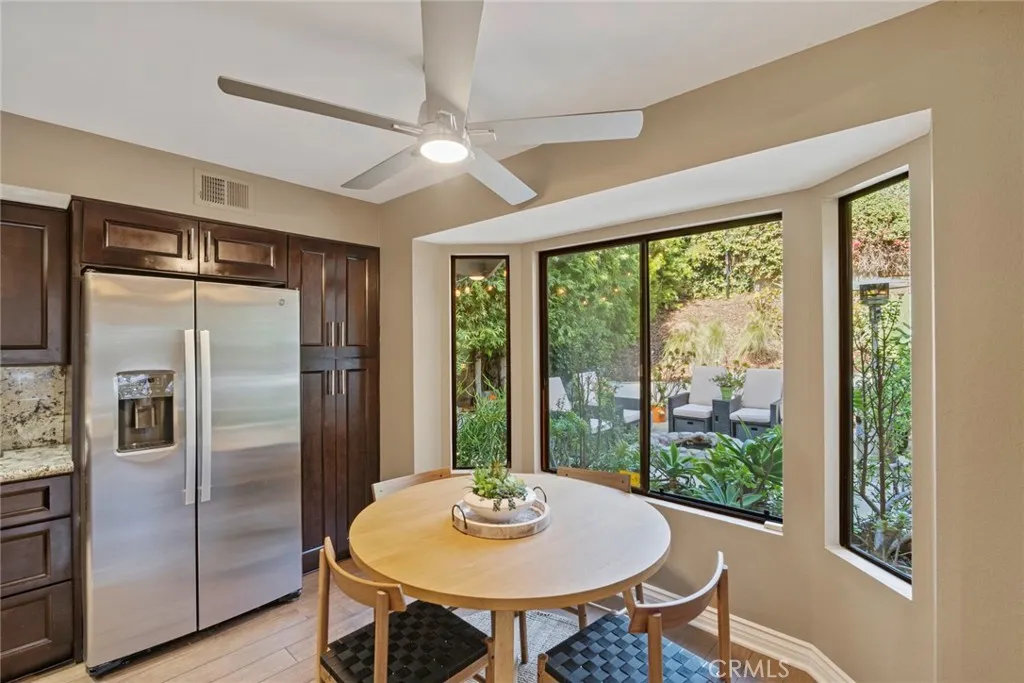 https://cdn.realtyfeed.com/cdn/127/306374249/2ffc8d0f3894c56c232356911ad5d614.webp