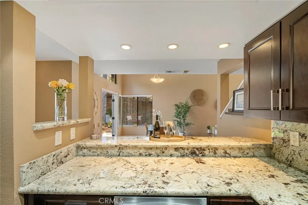 https://cdn.realtyfeed.com/cdn/127/306374249/5040a6c44445b0673476646f058e2427.webp