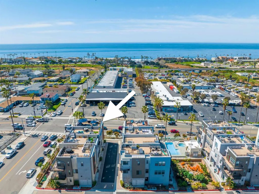 More Details about MLS # NDP2501824 : 1573 VISTA DEL MAR WAY UNIT 4