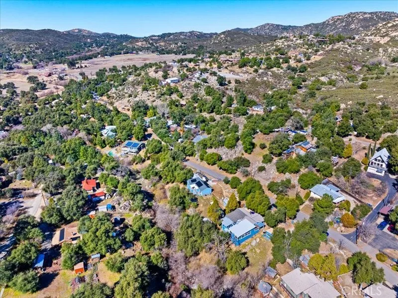 https://cdn.realtyfeed.com/cdn/127/306374647/96f573abde08883976a700589c09ee79.webp