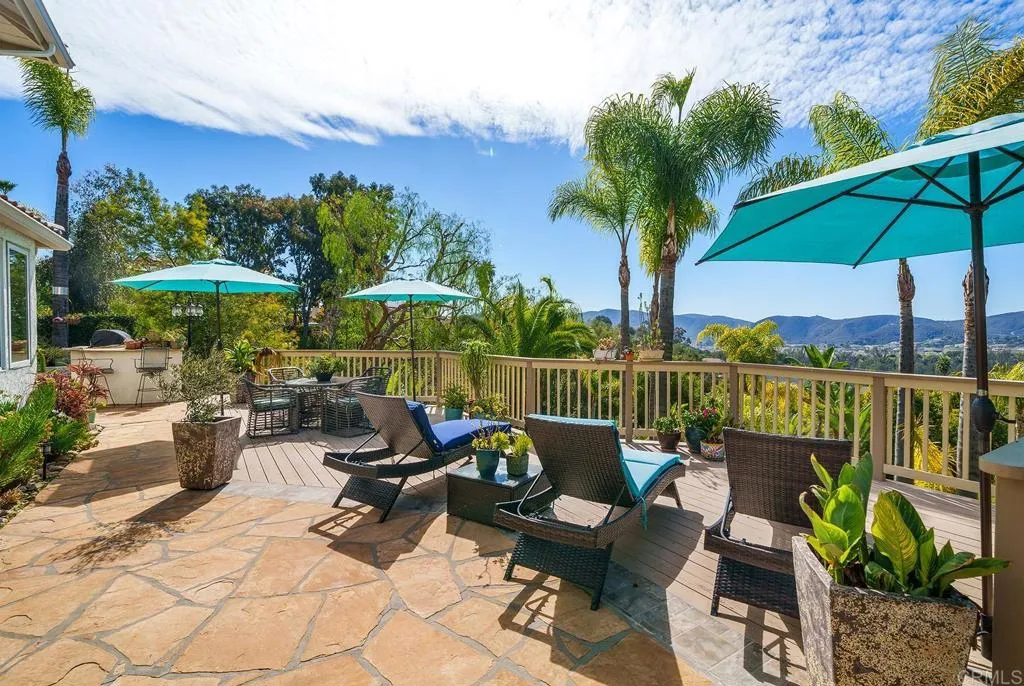 https://cdn.realtyfeed.com/cdn/127/306374710/0974730c539a7c9c9c6c101747eeb624.webp