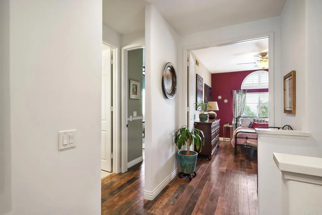 https://cdn.realtyfeed.com/cdn/127/306374710/4d7f96c10810d62d3905eff9cfa8c2be.webp