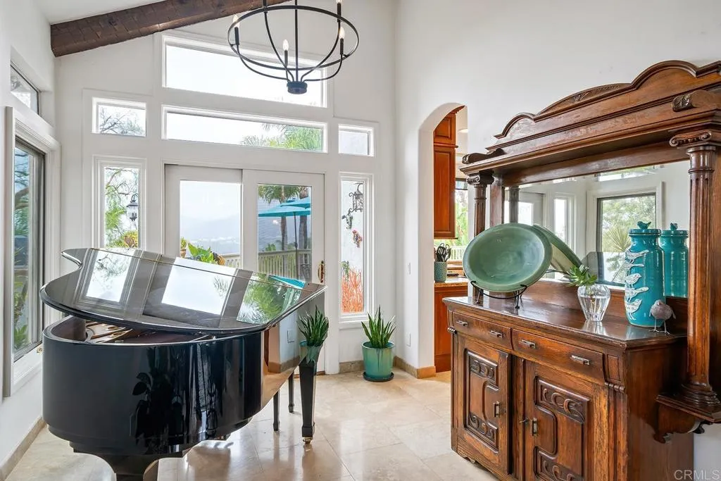 https://cdn.realtyfeed.com/cdn/127/306374710/da629560ad4761067c8ac40f4071603b.webp