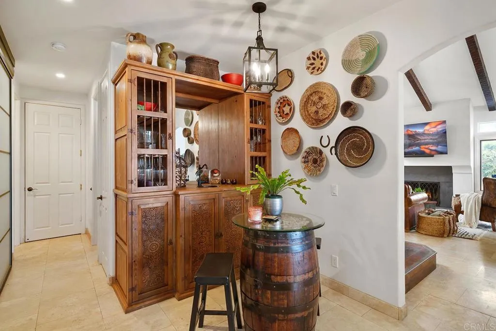 https://cdn.realtyfeed.com/cdn/127/306374710/f70223b0447142e790f2a22297b617c9.webp