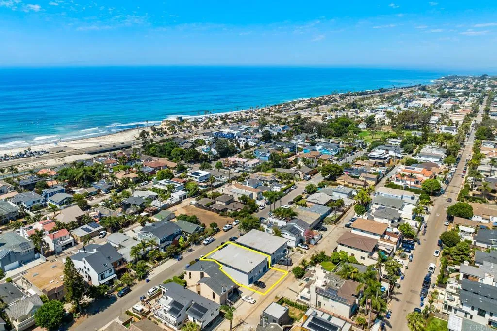 https://cdn.realtyfeed.com/cdn/127/306374749/727d911352126b849a50822213817426.webp