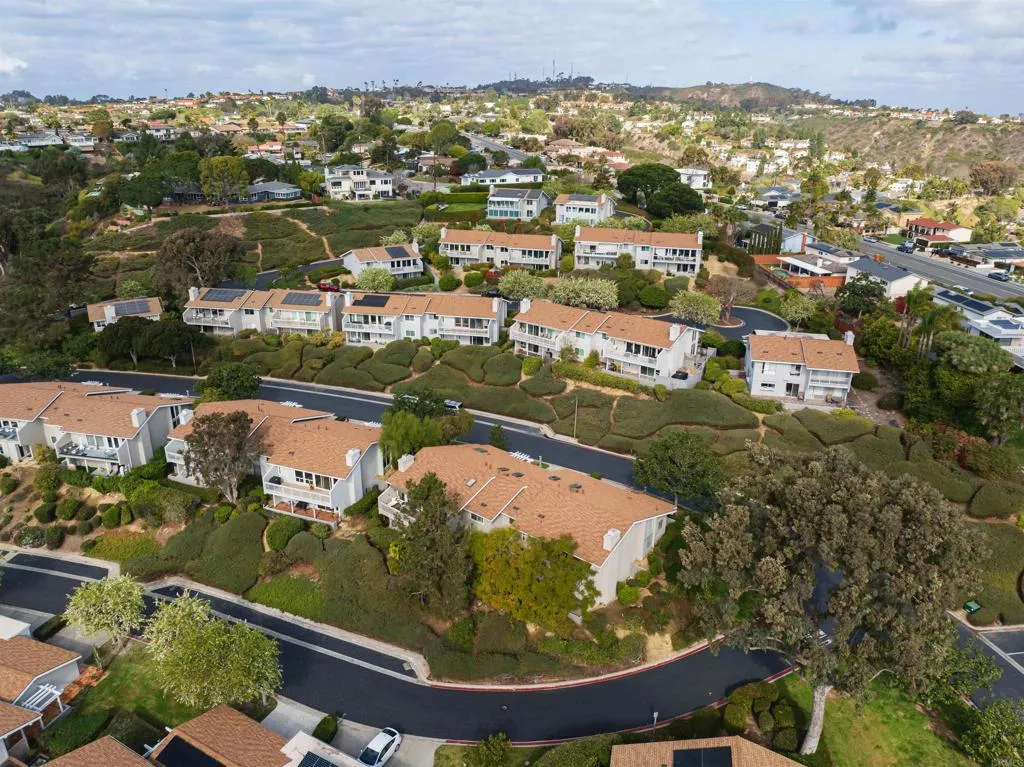https://cdn.realtyfeed.com/cdn/127/306375039/08ffe9d5af6efb82d9aaff05aabcd6d5.webp