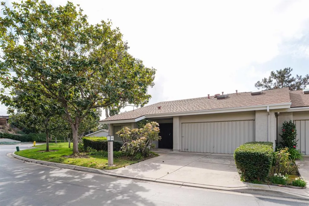 https://cdn.realtyfeed.com/cdn/127/306375039/a62dd480e5a79c74f95d718ee55475aa.webp