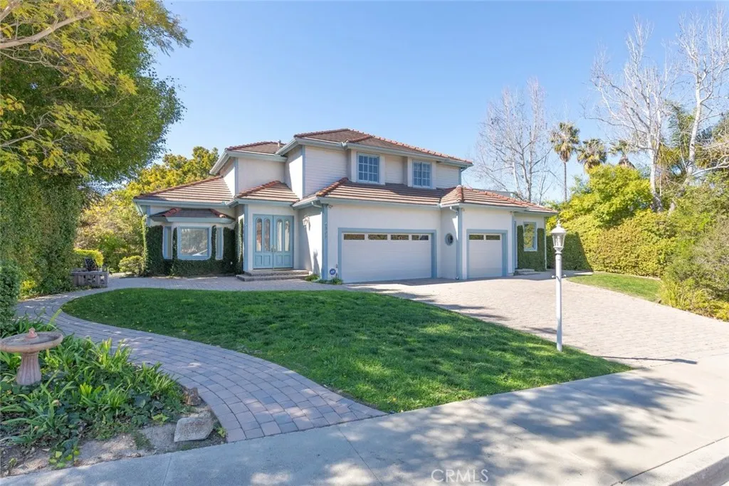 https://cdn.realtyfeed.com/cdn/127/306375061/bc4c5f128a17bdb29d7a6d1e0d75f912.webp