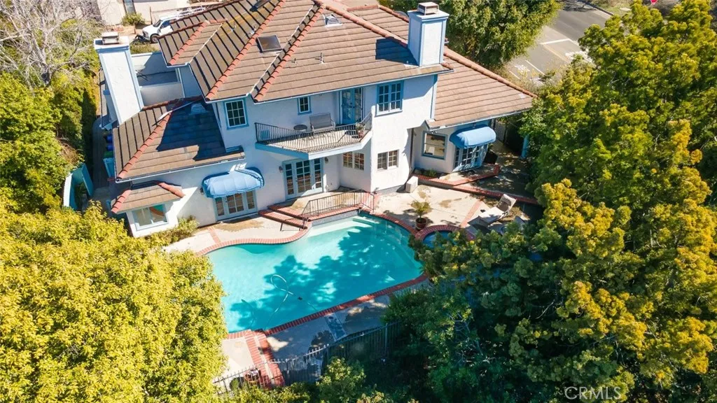 https://cdn.realtyfeed.com/cdn/127/306375061/d240a1cf7943a2b15f418fae735d6c5f.webp