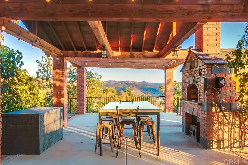https://cdn.realtyfeed.com/cdn/127/306375111/34be50d2cf4fc31b36d743264478f38d.webp