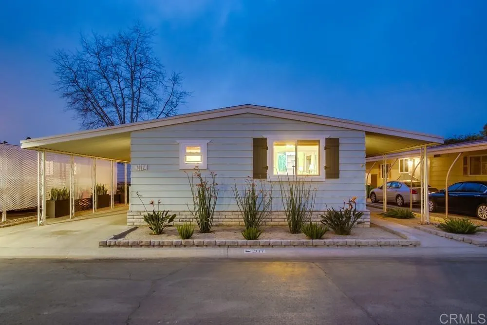 https://cdn.realtyfeed.com/cdn/127/306375286/09776befb9cd2caba59b3a5fb0217f96.webp