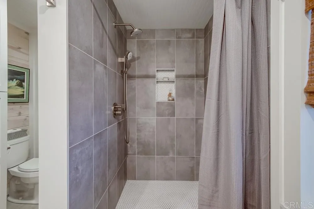 https://cdn.realtyfeed.com/cdn/127/306375286/40568402a0ade9c13b6e73265b58fbe9.webp