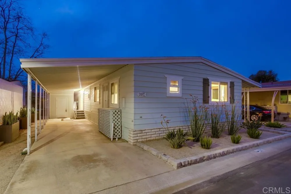 https://cdn.realtyfeed.com/cdn/127/306375286/4d4f407d4014179badcc1cea2dcbab14.webp